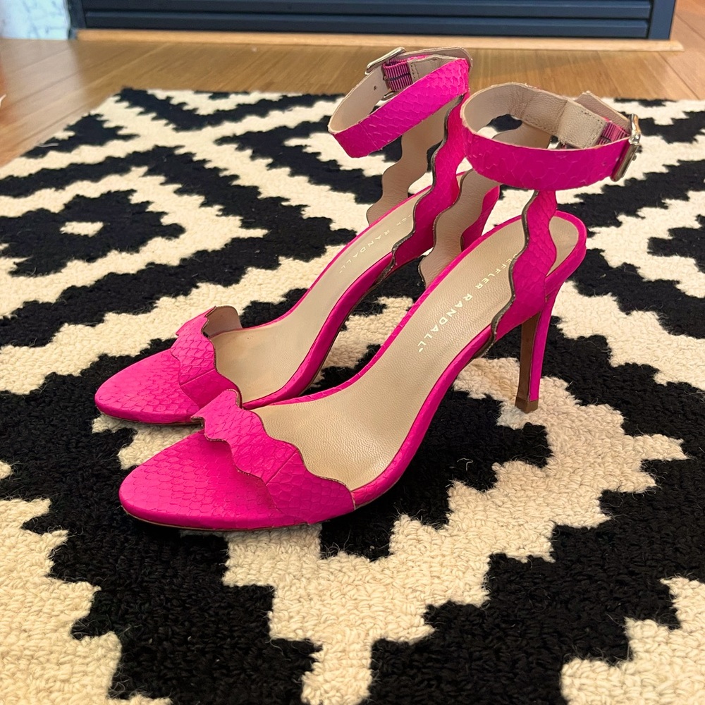 Loeffler Randall Reina Scalloped Heels